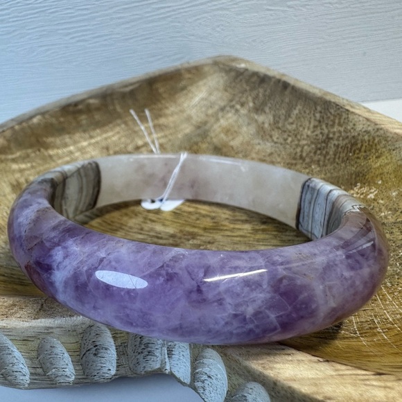 Amethyst Agate Hard Bangle - 60.7mm - Picture 4 of 10